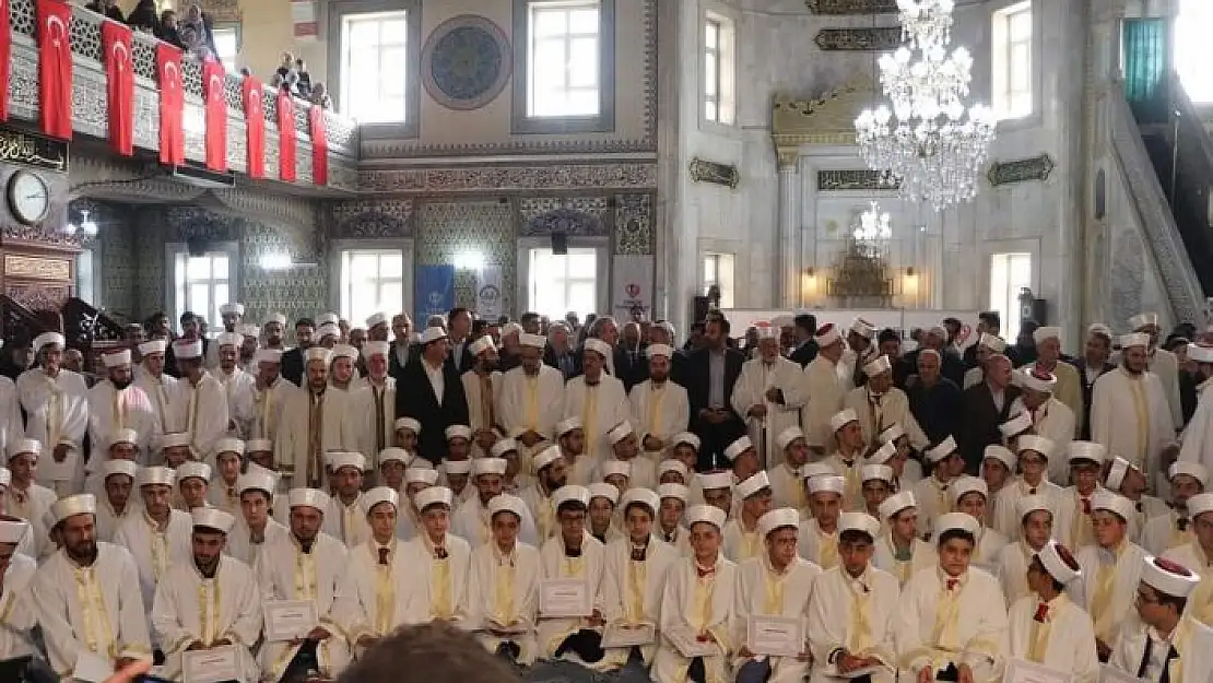 'İzzetpaşa Camii´nde hafızlık icazet merasimi yapıldı'