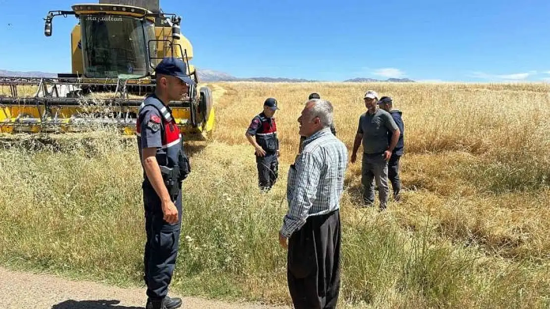 'Jandarma ekipleri çiftçileri yangınlara karşı bilgilendirdi'