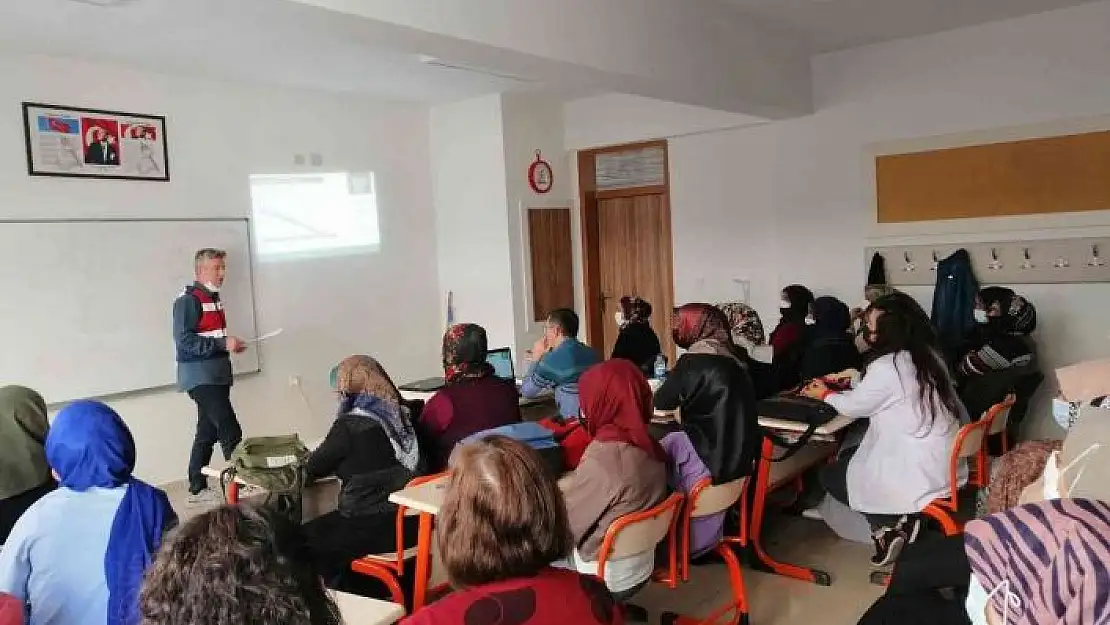 'Jandarmadan anne ve anne adaylarına eğitim'