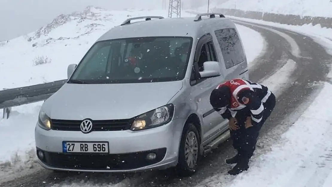 'Jandarmadan kış lastiği denetimi'