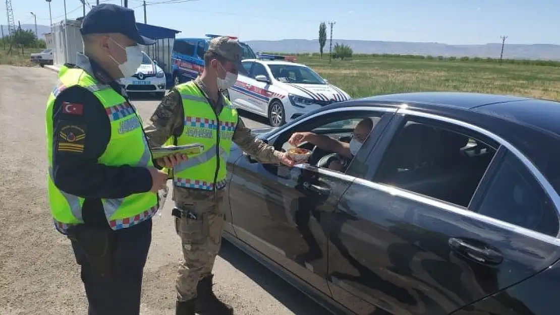 'Jandarmadan şeker tadında etkinlik'