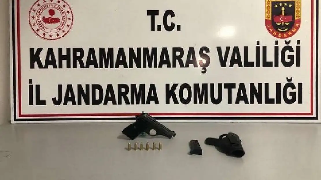 'Jandarmanın trafik denetiminde ruhsatsız silah ele geçirildi'