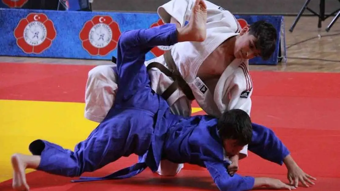 'Judo Yıldızlar Türkiye Şampiyonası, Sivas´ta başladı'