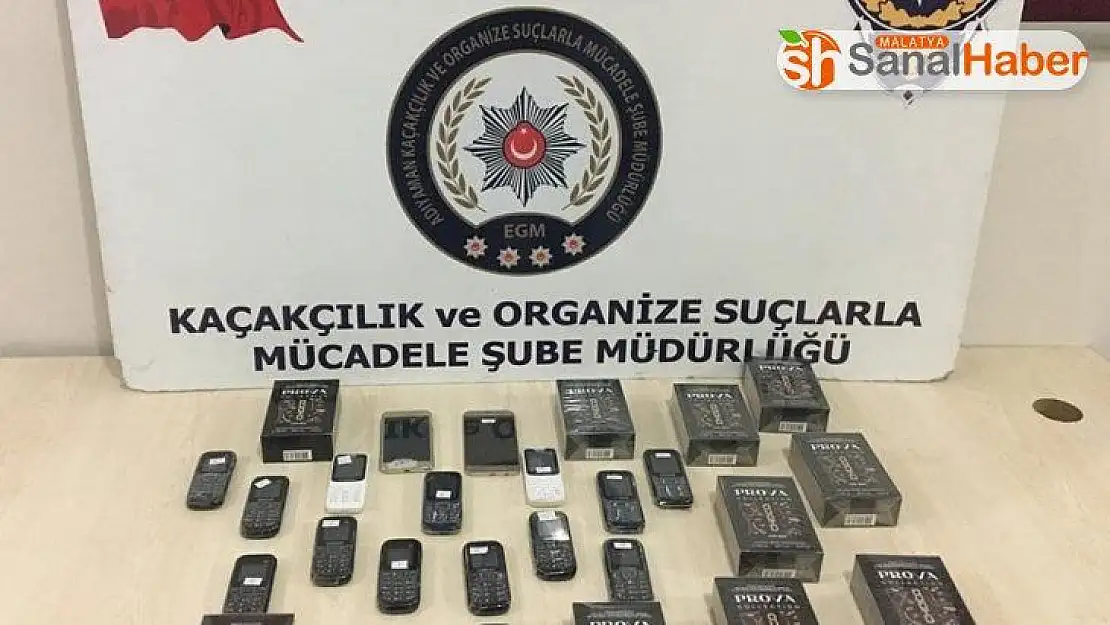 Kaçak telefon ve parfümler ele geçirildi