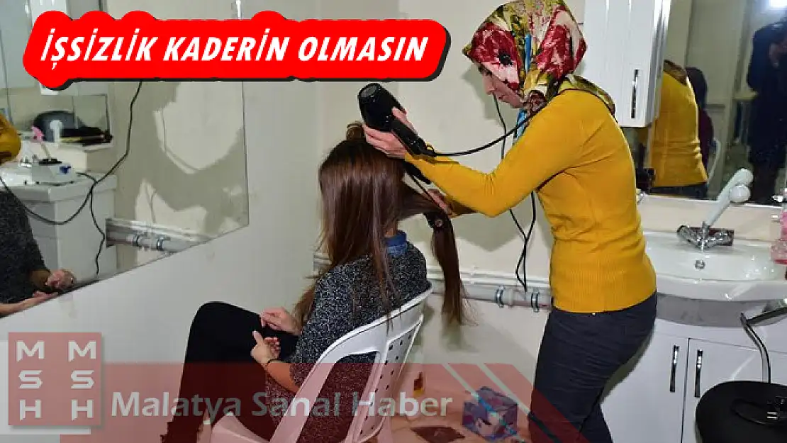 'İŞSİZLİK KADERİN OLMASIN'' PROJESİ KURSLARI YOĞUN İLGİ GÖRÜYOR'''