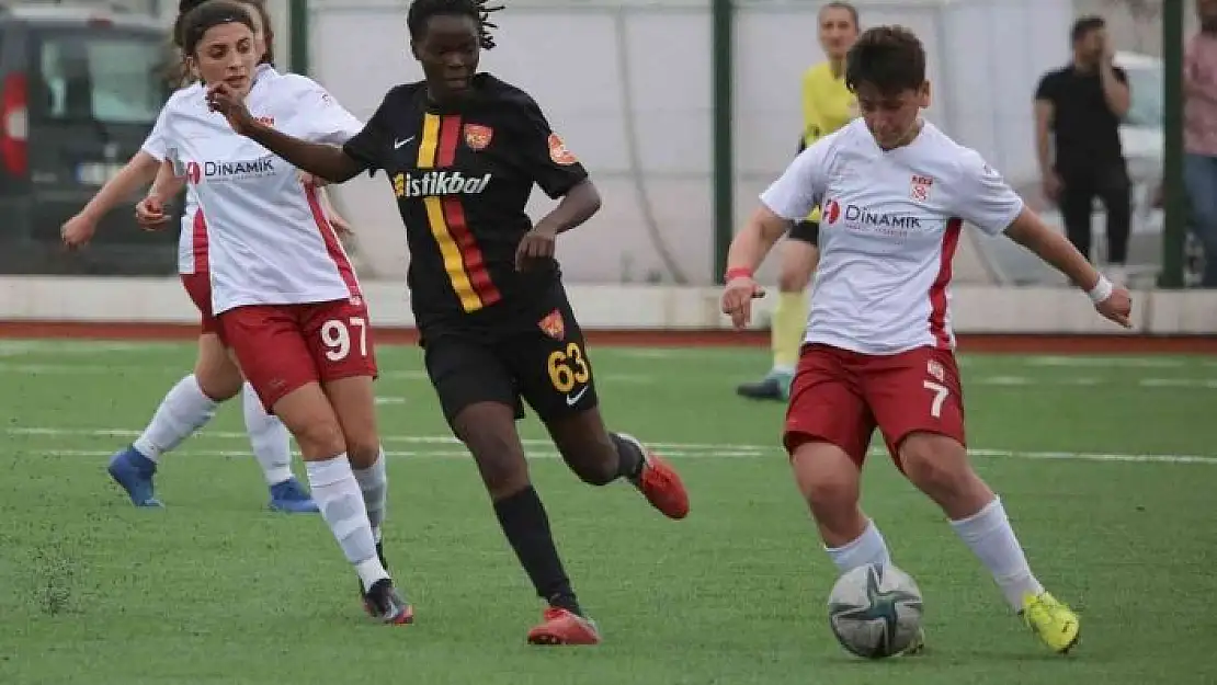 'Kadın Futbol Süper Ligi: Sivasspor: 0 - Kayserispor: 1'