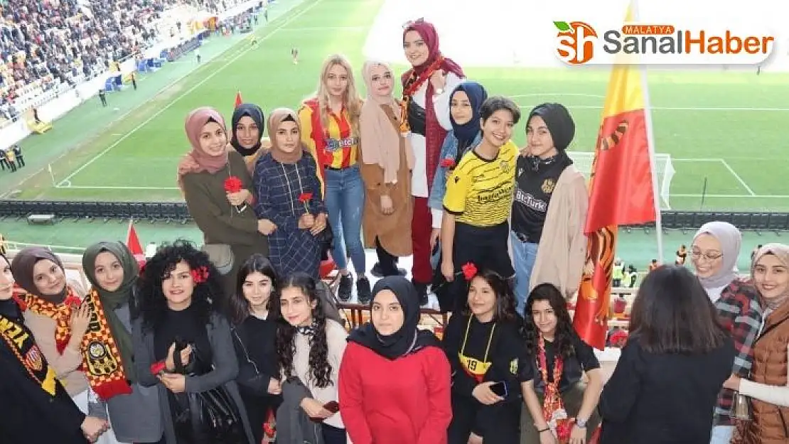 Malatya'da kadın cinayetlerine videolu tepki