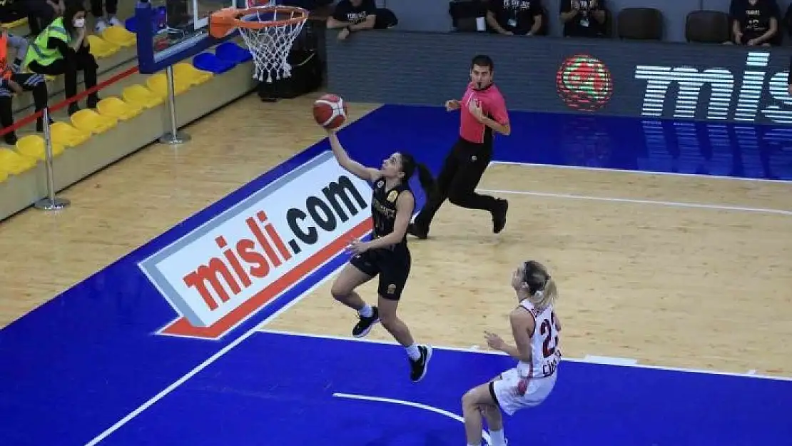 'Kadınlar Basketbol Süper Ligi: Elazığ İl Özel İdare: 46 - Fenerbahçe: 105'