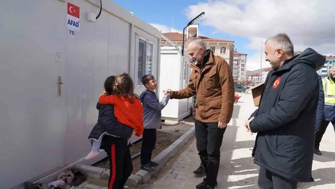 'Kahramanmaraş Afşin´de konteynerkentte yaşam başladı'