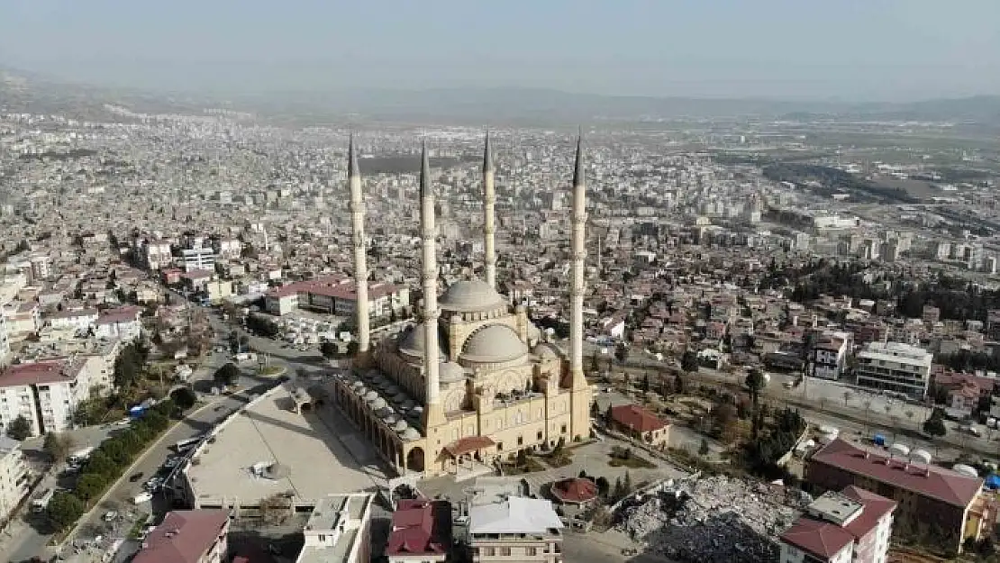 'Kahramanmaraş´ın simgesi Abdülhamit Han Camii depremlere rağmen dimdik ayakta'