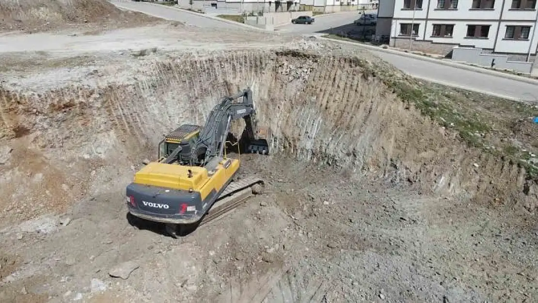 'Kahramanmaraş merkezde kalıcı konutlar için ilk kazma vuruldu'