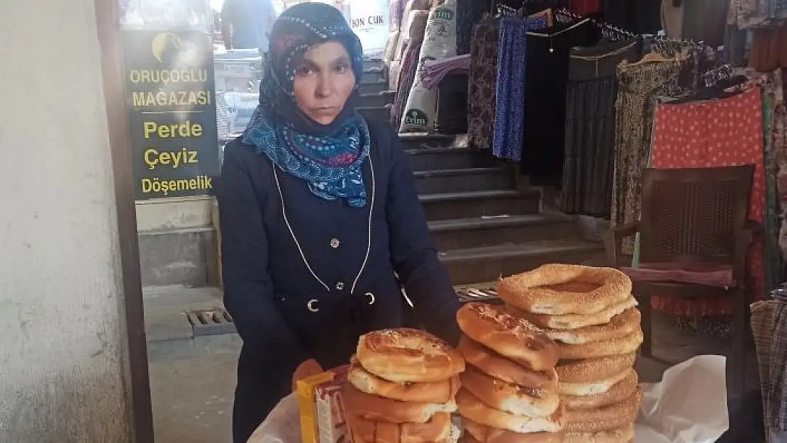 'Kahramanmaraş´ta 15 yıldır simit satarak geçimini sağlıyor'