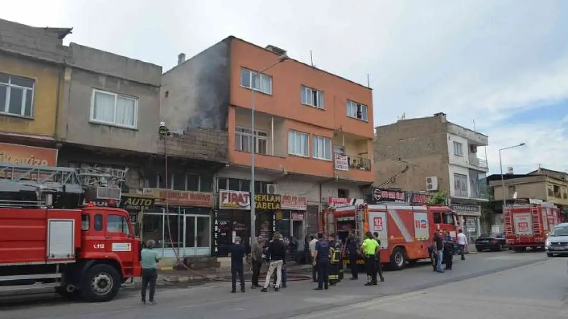 'Kahramanmaraş´ta çocuklar damda oynarken yangın çıkarttı'