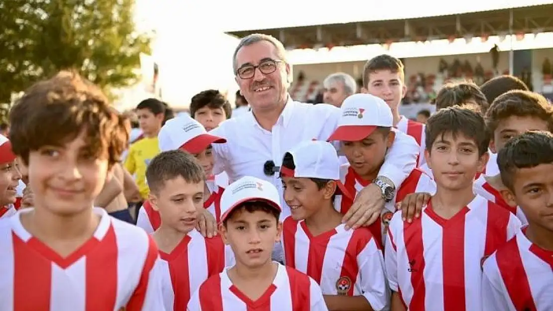 'Kahramanmaraş´ta ´çocuklar sporla iyileşir´ futbol turnuvası başladı'