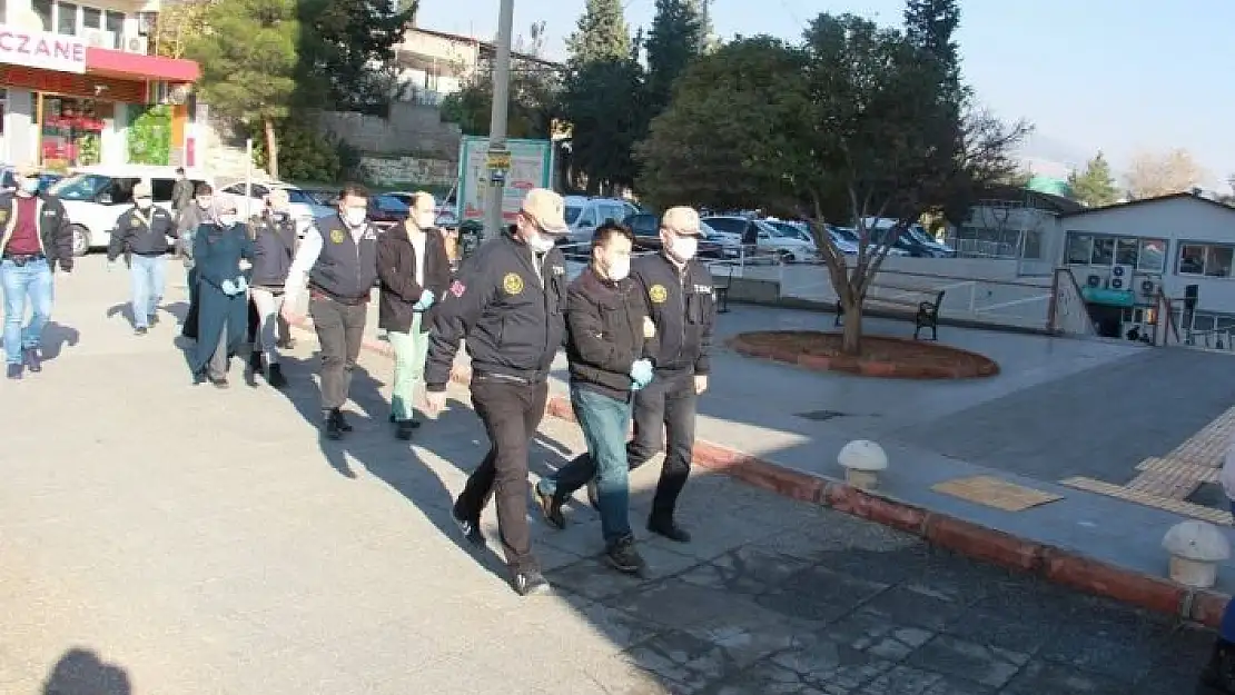 'Kahramanmaraş´ta FETÖ operasyonuna 5 gözaltı'