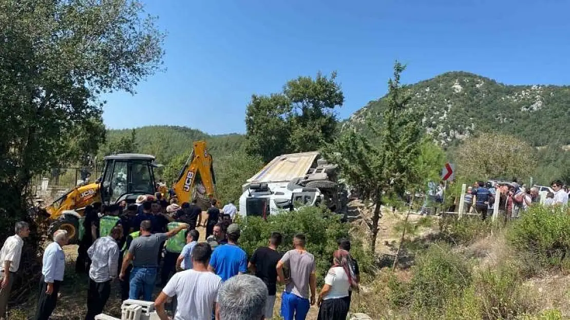 'Kahramanmaraş´ta freni patlayan kamyon kalabalığa daldı: Ölü ve yaralılar var'