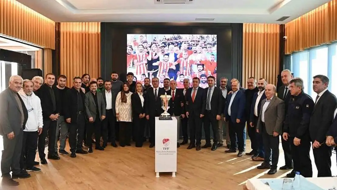 'Kahramanmaraş´ta İstiklal Sporun şampiyonluk kupası'