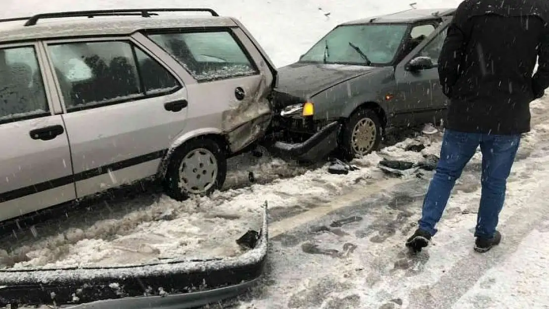 'Kahramanmaraş´ta ulaşım ve eğitime kar engeli'