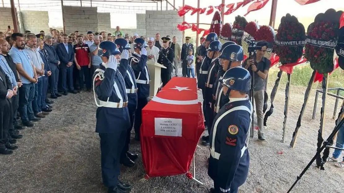 'Kahramanmaraşlı şehit son yolculuğuna uğurlandı'