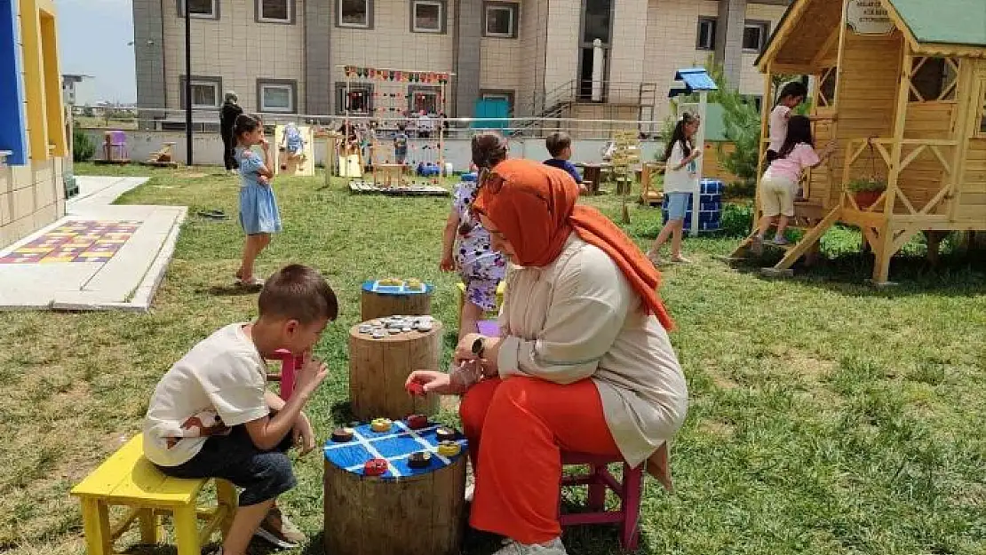 'Kahramanmaraşta dönüştürülebilir malzemelerden açık hava sınıfı oluşturuldu'