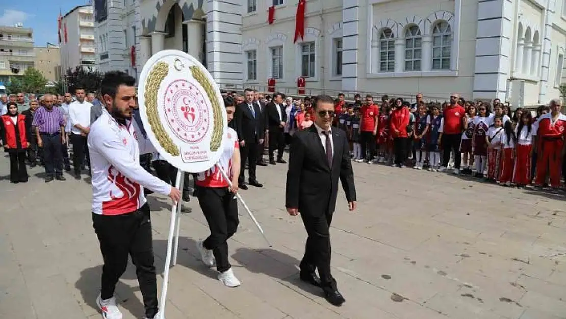 'Kahta´da 19 Mayıs Gençlik ve Spor Bayramı kutlandı'