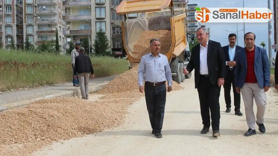 Kahta'da bozuk yollar yenileniyor