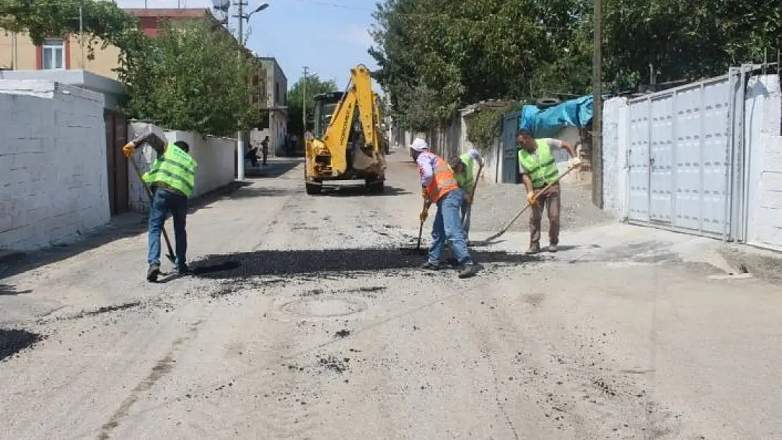 'Kahta´da yol bakım ve onarım çalışmaları sürüyor'