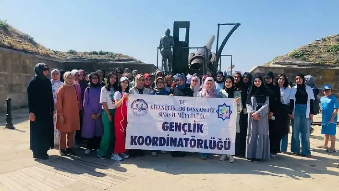 'Kampa katılan öğrenciler geziyle ödüllendirildi'