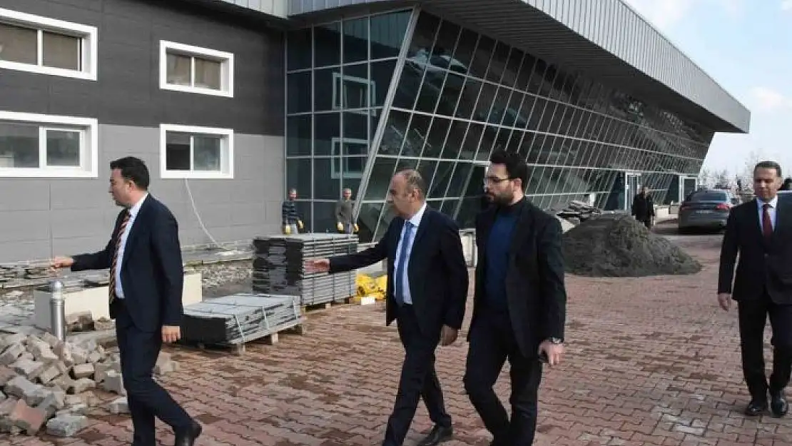 'Kampüste tadilat çalışmaları sürüyor'