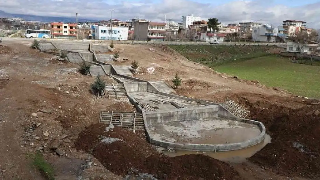 'Kanal Boyu 2. etap parkın yapım çalışmaları sürüyor'