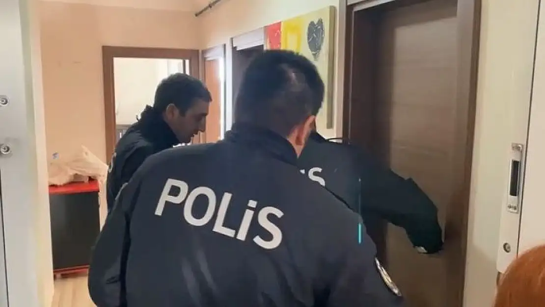 '`Kapının arkasında hırsız var´ ihbarı polisleri harekete geçirdi'