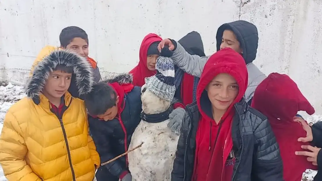 'Kar yağışına en çok çocuklar sevindi'