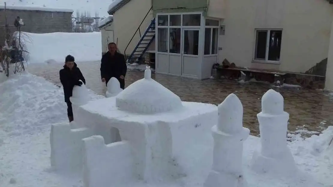 'Kardan yapılan Ayasofya Camii hayran bıraktı'