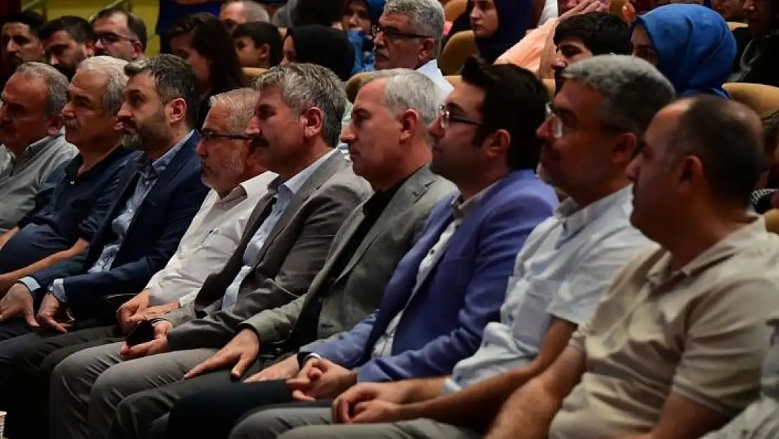 '`Kardeşlik İlaçtır´ konferansına yoğun ilgi'