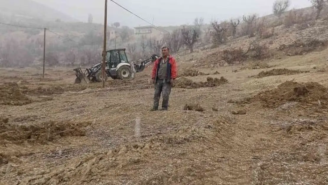 'Kayısı bahçesinde çalışırken kara yakalandılar'