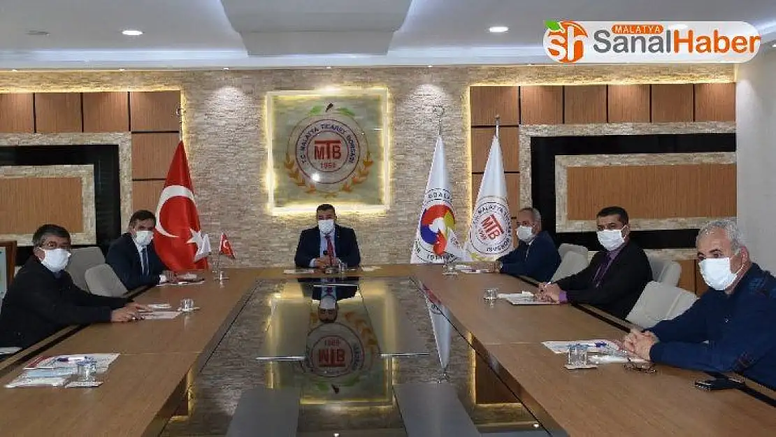 Kayısıda monilya alarmı