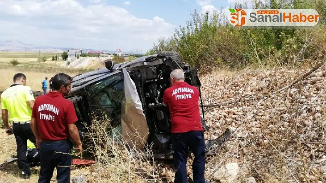 Kaza yapan araçtan fırlayan kadın öldü