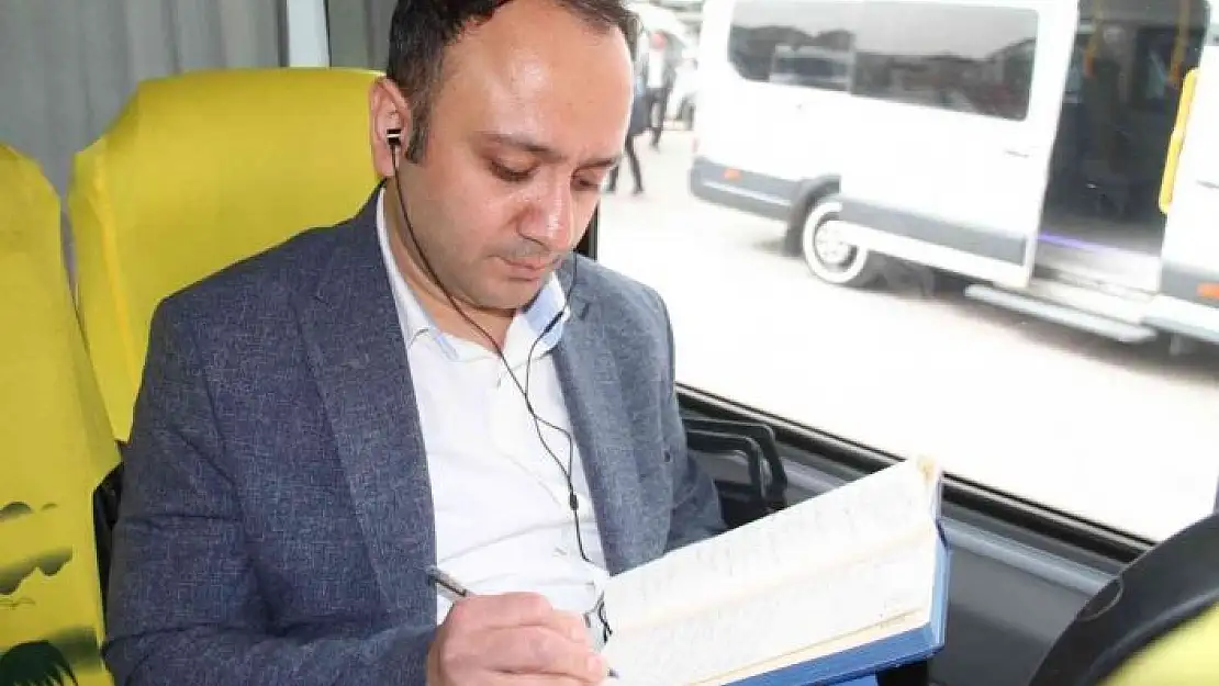 'Kemal Sunal´ın oynadığı ´Atla Gel Şaban´ filmi Elazığ´da gerçek oldu: Minibüse binmeden yazamıyor'