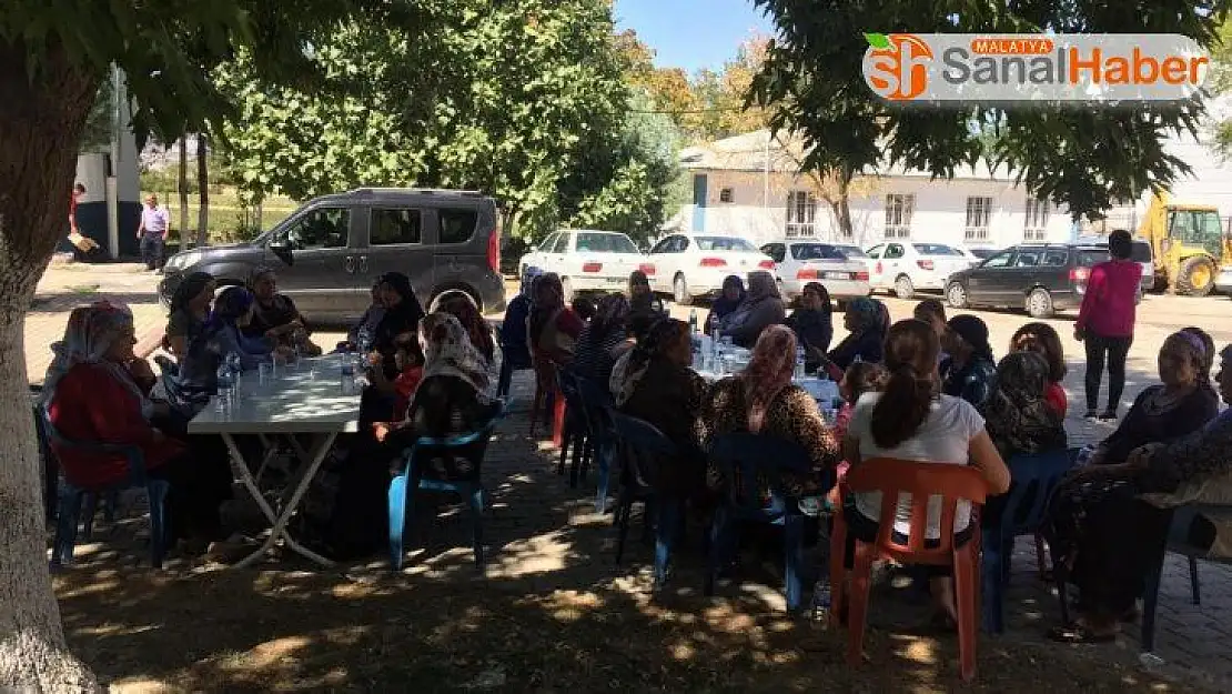 Kesmetepe Belediyesi aşure etkinliği düzenledi
