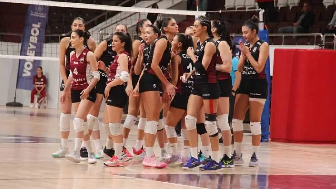 'KFC Kadınlar Voleybol 1. Lig: Bordospor: 0 - İba Kimya Ted Ankara Kolejliler: 3'