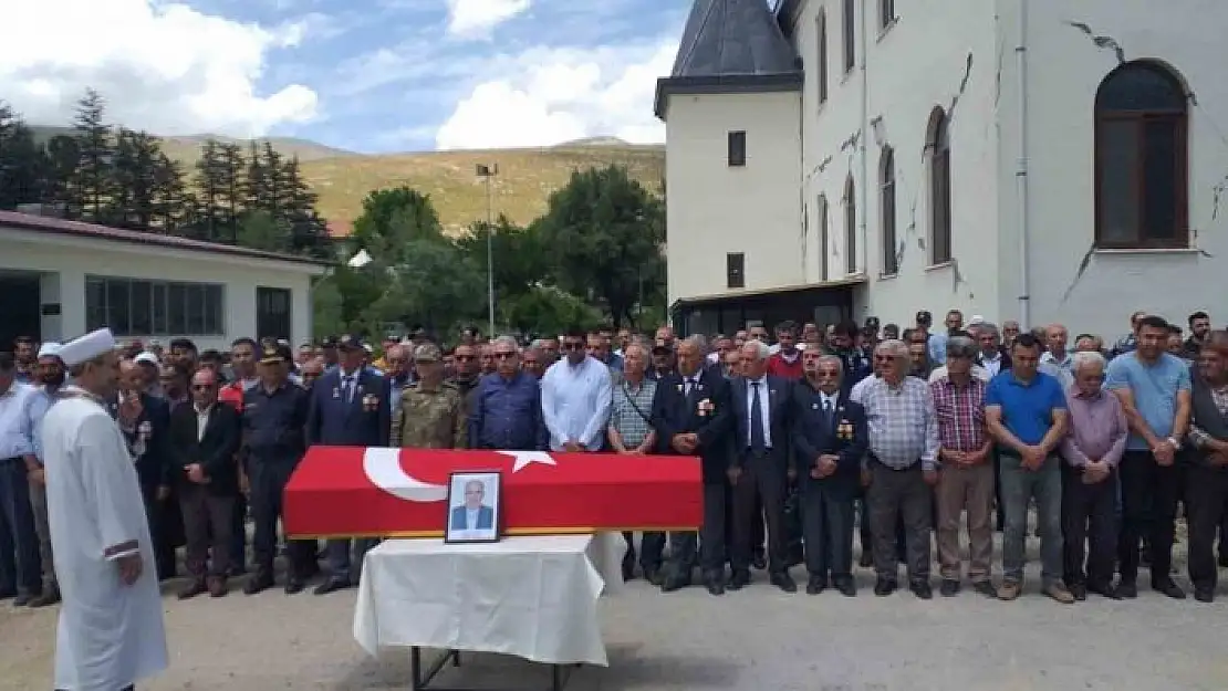 'Kıbrıs Gazisi son yolculuğuna uğurlandı'