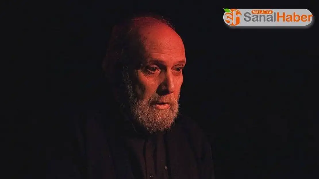 Kıbrıs'ta 'aşağılayıcı' tiyatro oyunu engele takıldı