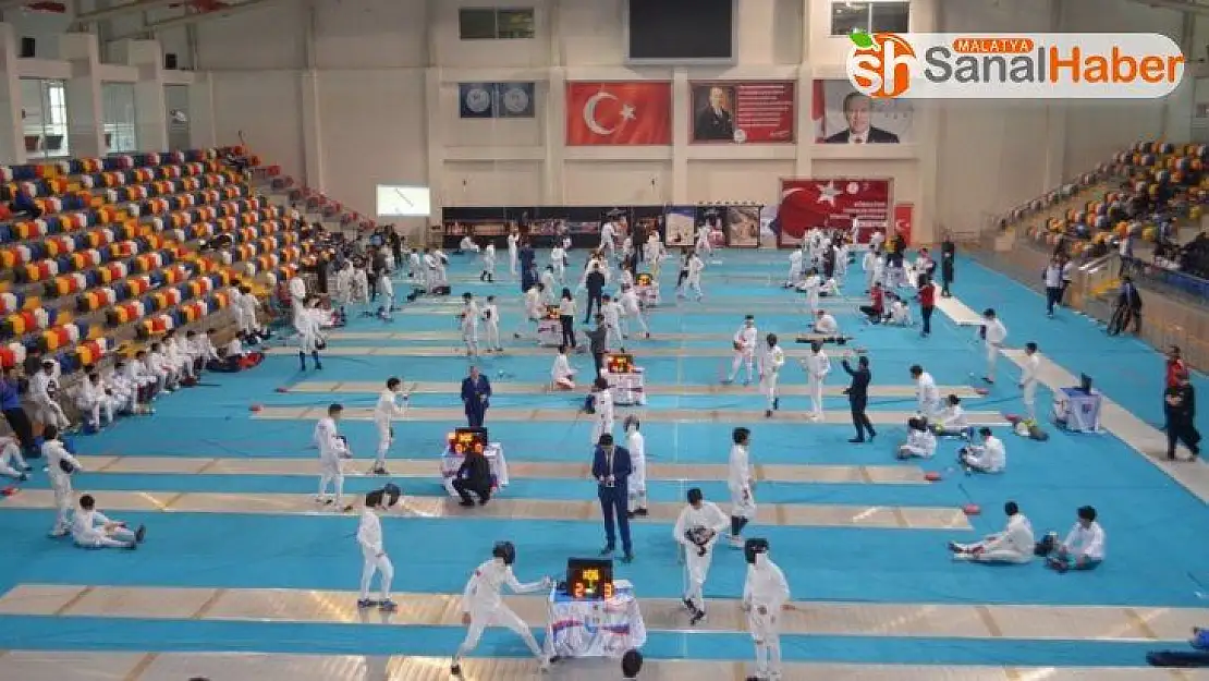 Kılıç ustaları Adıyaman'da mücadele etti