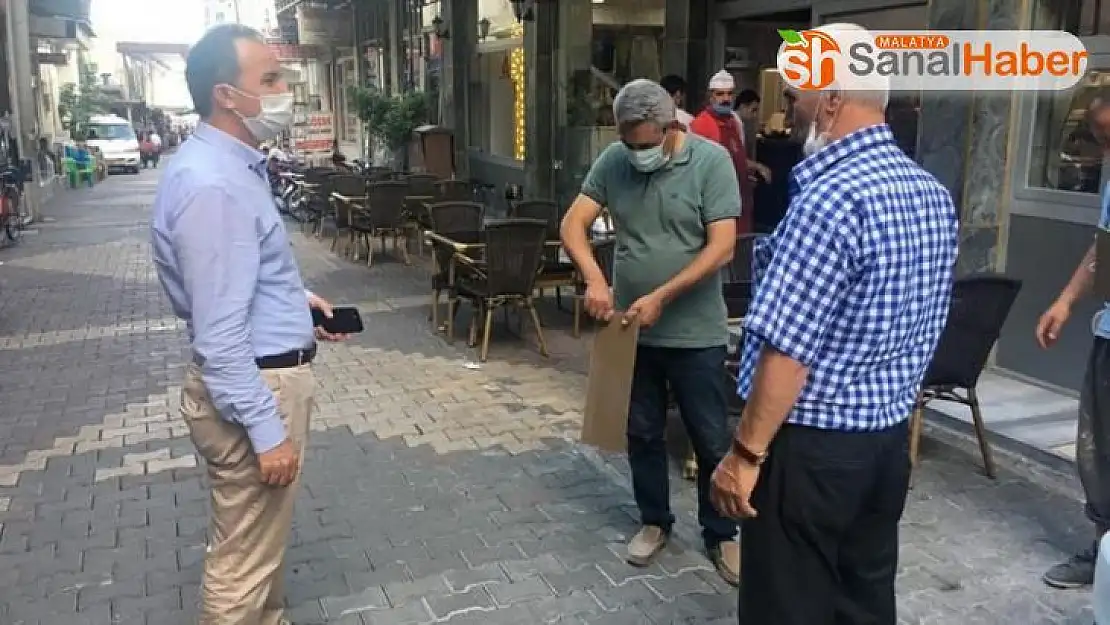 Kılınç, Harıkçı Caddesi esnafıyla bir araya geldi