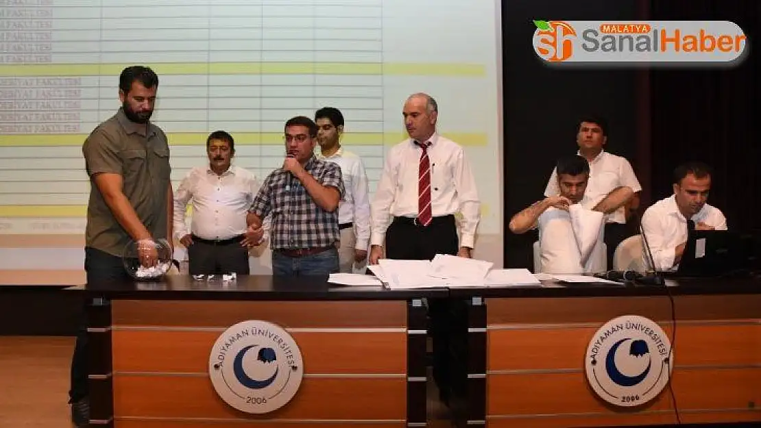 Kısmi zamanlı çalışacak ve yemek bursu alacak öğrenciler belirlendi