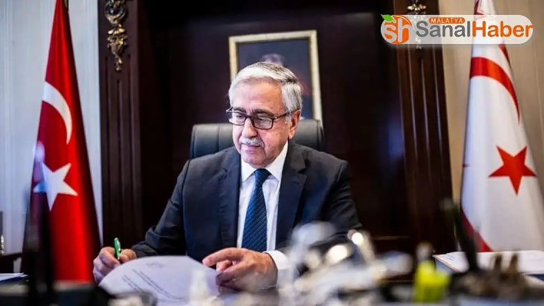 KKTC Cumhurbaşkanı Akıncı'dan Johnson'a tebrik