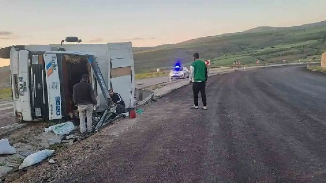 'Kontrolden çıkan kamyon yan yattı, 2 kişi yaralandı'