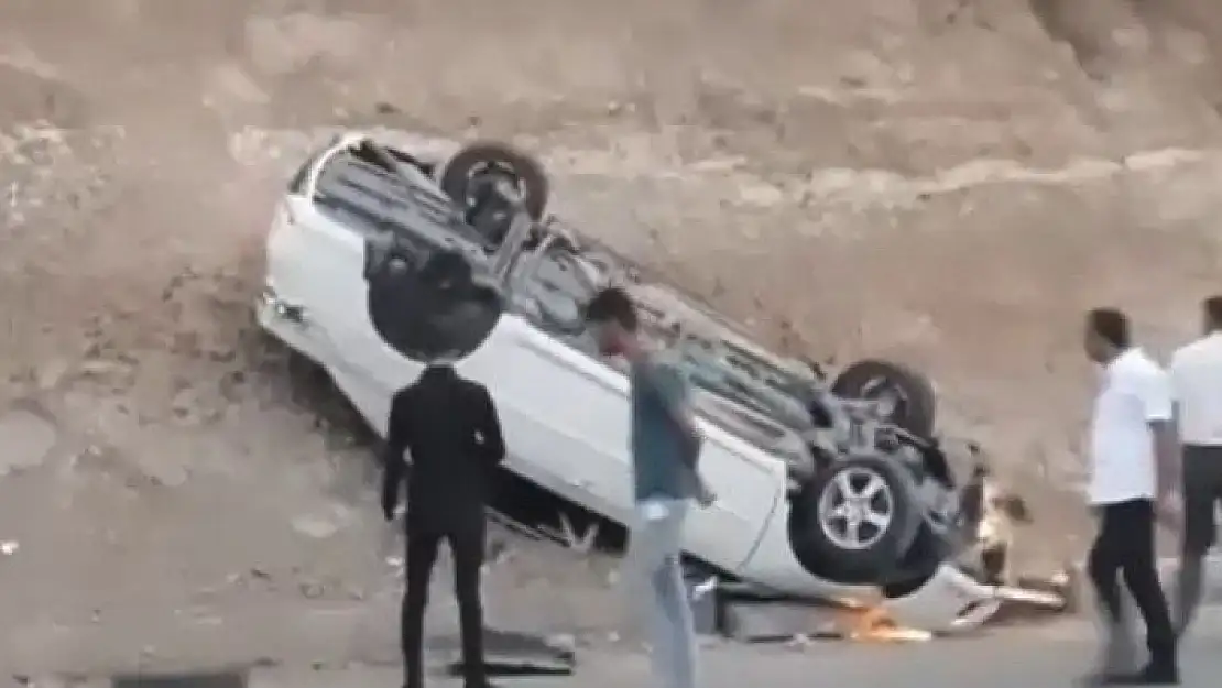 'Kontrolden çıkan otomobil takla attı'