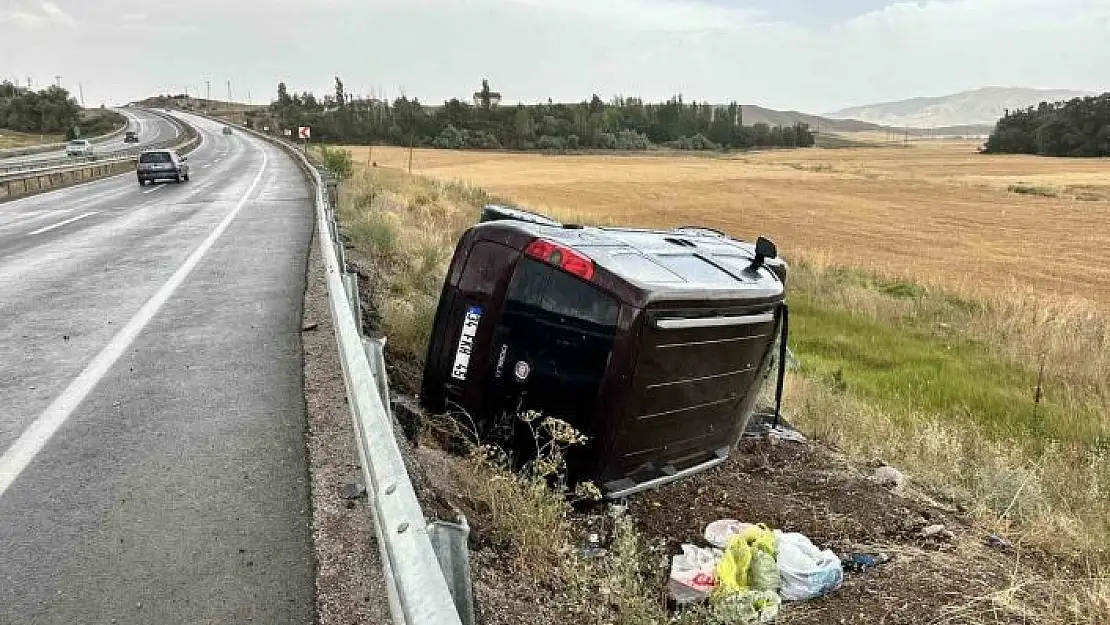 'Kontrolden çıkıp şarampole uçtu, araçta bulunan 5 kişi yaralandı'