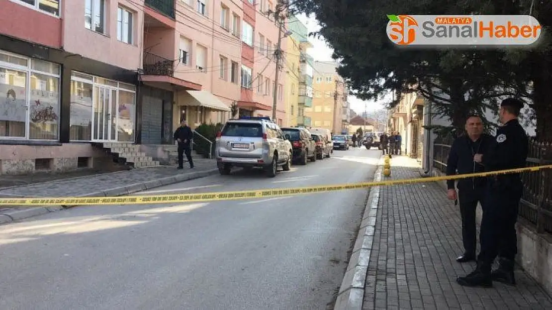 Kosova'da ailesini katleden polis intihar etti